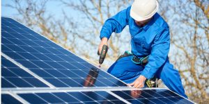 Installation Maintenance Panneaux Solaires Photovoltaïques à Revest-du-Bion